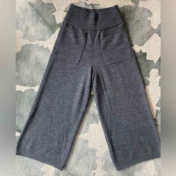 Aritzia Wilfred Brion Pant. Size S. Charcoal Grey. - Picture 4 of 7
